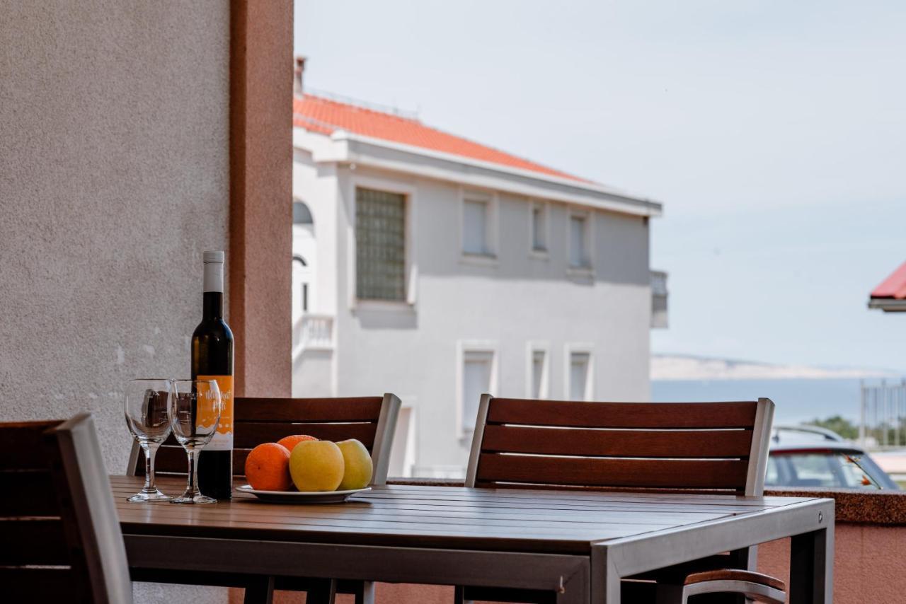 Apartmens Leona Apartment Карлобаг Екстериор снимка